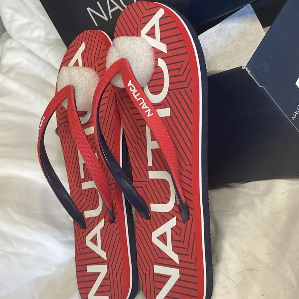 Nautica flip flop